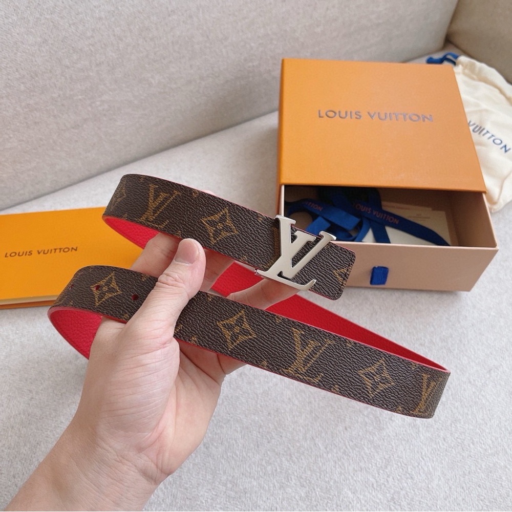 Louis Vuitton Women’s Brown and Pink Monogram Belt - Picture 2 of 7